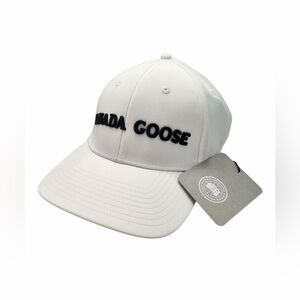 Canada Goose New Tech Cap Technical Stretch Hat Cap White 5482U $225 Size M/L